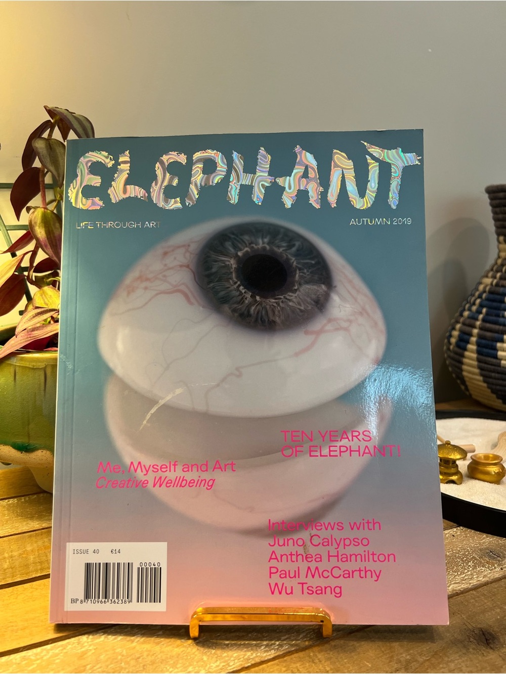 Elephant Magazine Issue 40 Autumn 2019